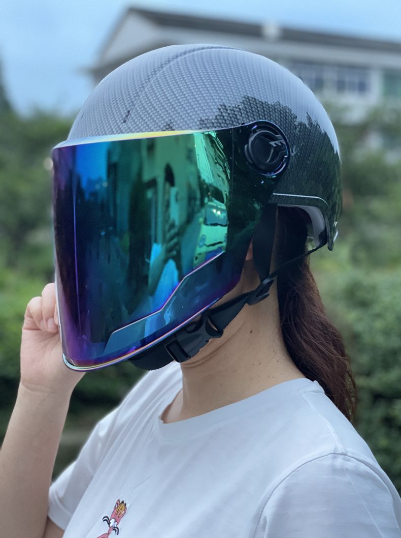 电瓶车头盔夏季女防晒遮阳炫彩镜片高清半盔定制电动车安全盔男式碳
