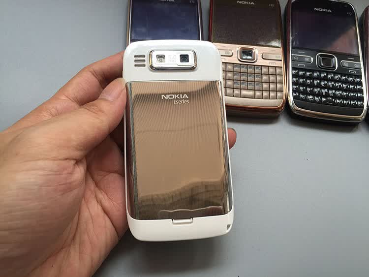 nokia 诺基亚e72支持移动联通带wifi全键盘直板智能学生备用机 金色