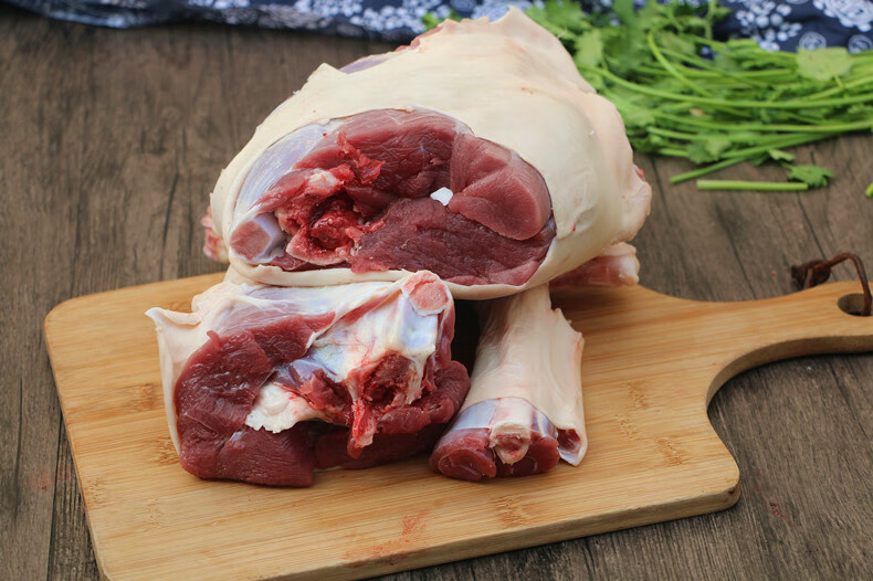 带皮羊腿新鲜整条羊腿切块 发货放养农家小山羊生羊肉 皇波纳特 带皮