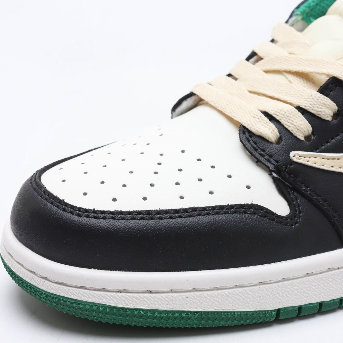 dunk倒钩低帮板鞋 反向倒勾 鞋面以牛巴革及荔枝皮的混搭设计 37