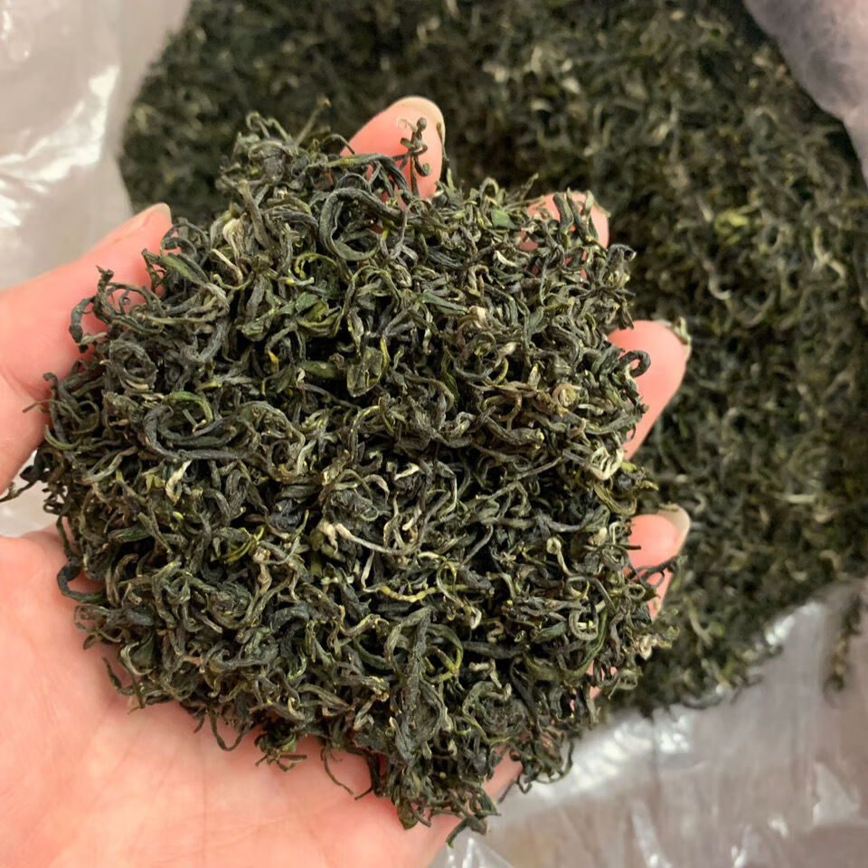 高山云雾茶烟图片