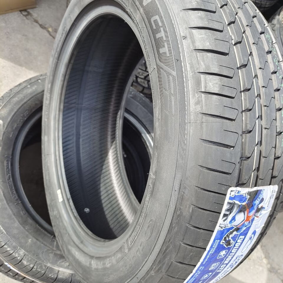 固铂轮胎215/55r17 94v ctt suv 小鹏g3传祺m6 帕萨特 日产天籁 固铂