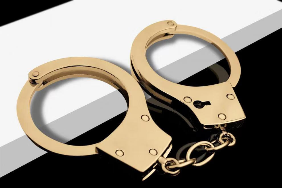 手铐警察真玫瑰金色加厚不锈钢手铐男女情侣儿童拍照cos玩具手铐演出