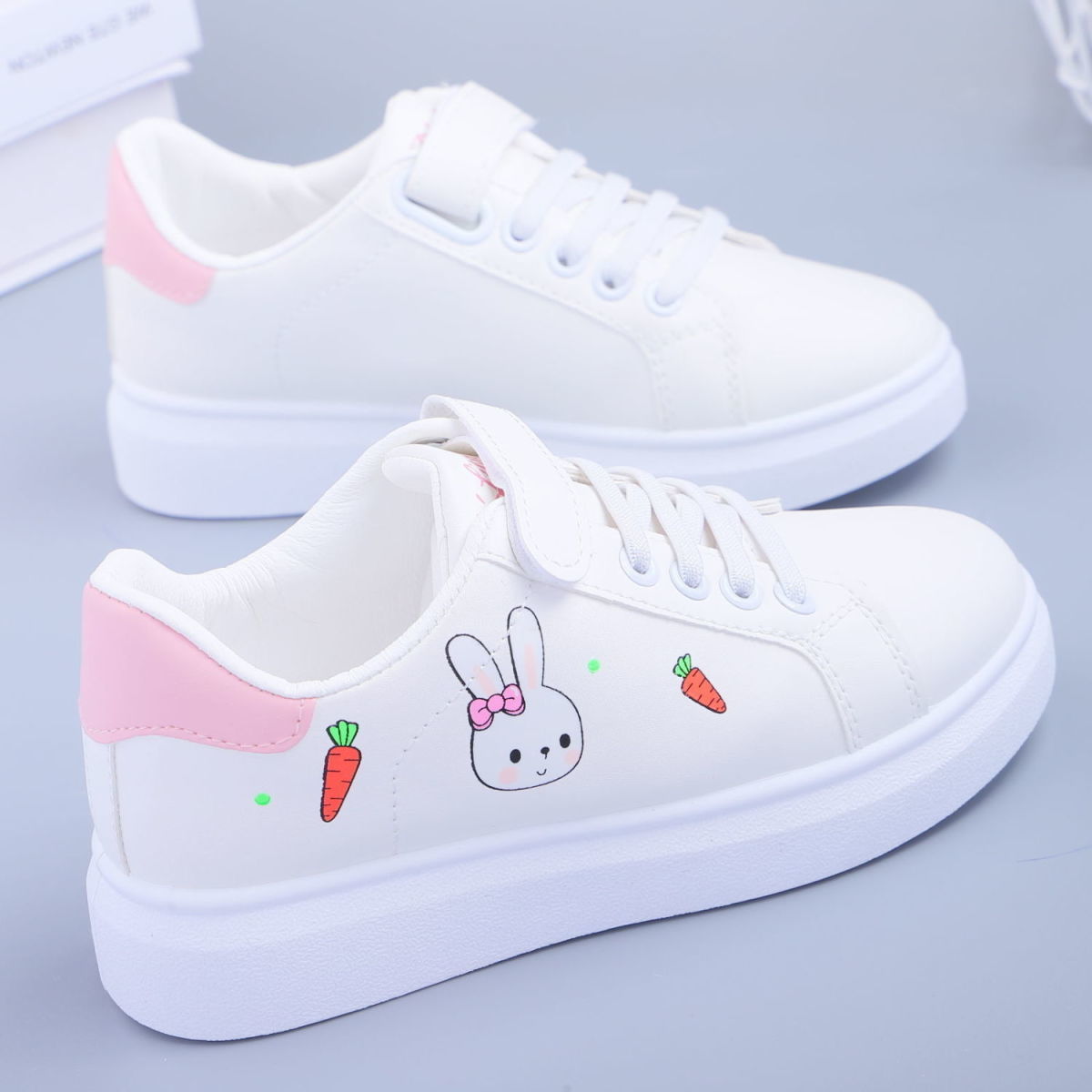 热天穿的初中女生小白鞋平板板鞋单鞋春季平底透气中大童女孩运动鞋