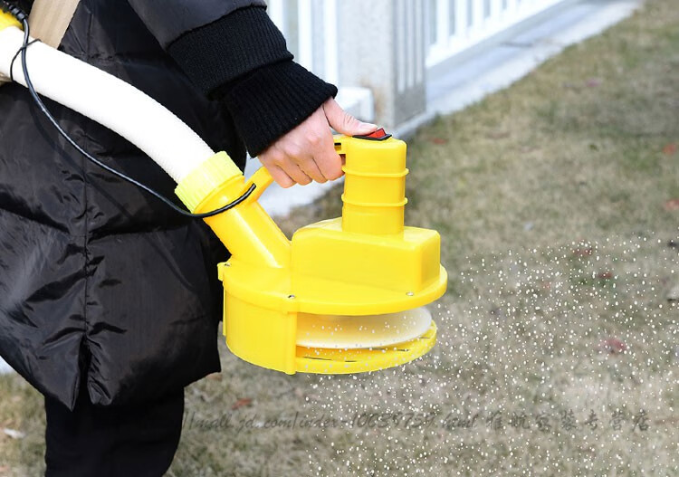 电动施肥器颗粒后背式农用撒肥机鱼塘投料机龙虾投食神器 扬程15米带