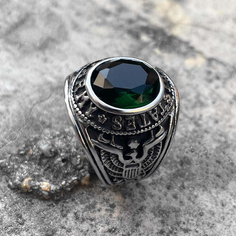 源璐单身食指霸气宝石鹰戒指男士个性hiphop夸张扳指复古钛钢潮男饰品