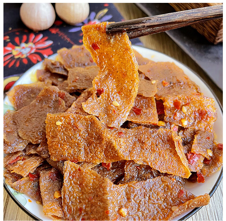 湖南正宗张家界墉城十八子香辣魔芋干麻辣魔芋丝皮辣条素肉即零食