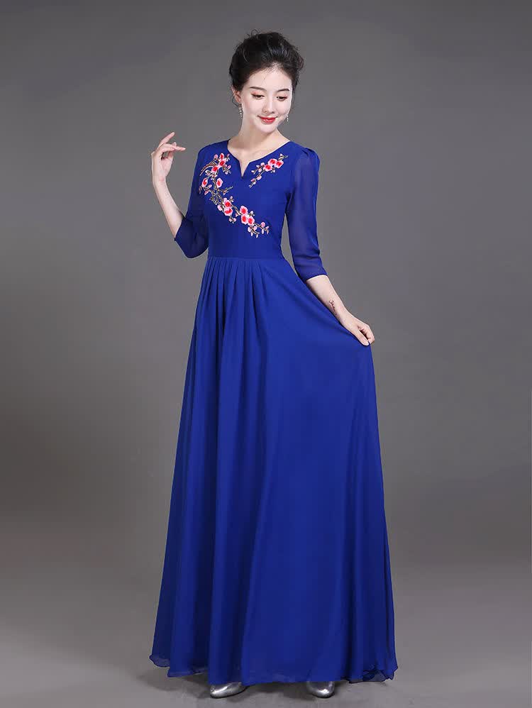 合唱团演出服成人女新款晚礼服中老年大合唱独唱现代舞台长裙红色串珠