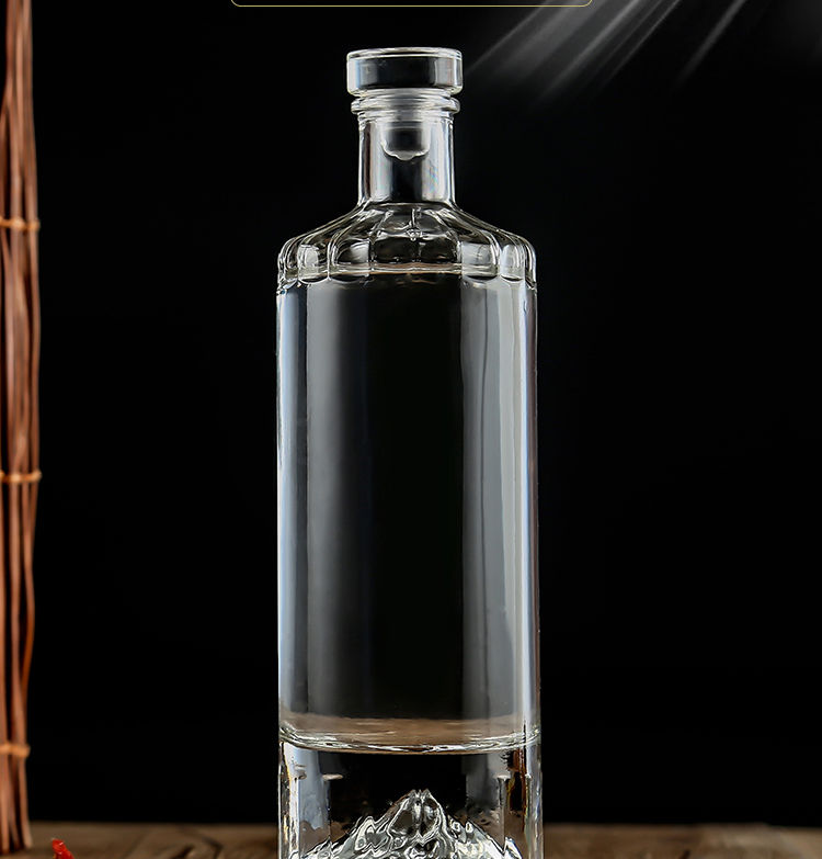 爵妃新款高端私人订制创意晶白加厚玻璃自酿密封带盖白酒瓶一斤装空瓶
