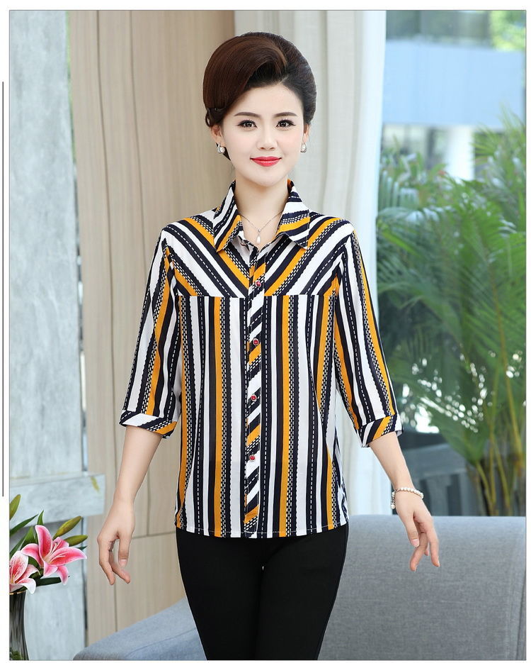 希尾女人的热天衣服中年妈妈装夏季中袖妈妈装夏装打底衫中老年女装