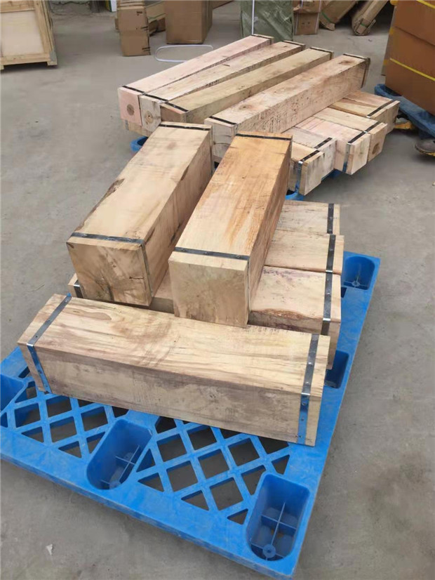 吊车泵车支腿垫板起重机随车实木 方块垫脚25 35吨枕木垫木硬杂木 10*