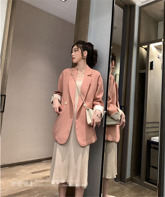 网红小西装外套女春秋款2020新款粉色小西装双排扣宽松休闲西服潮