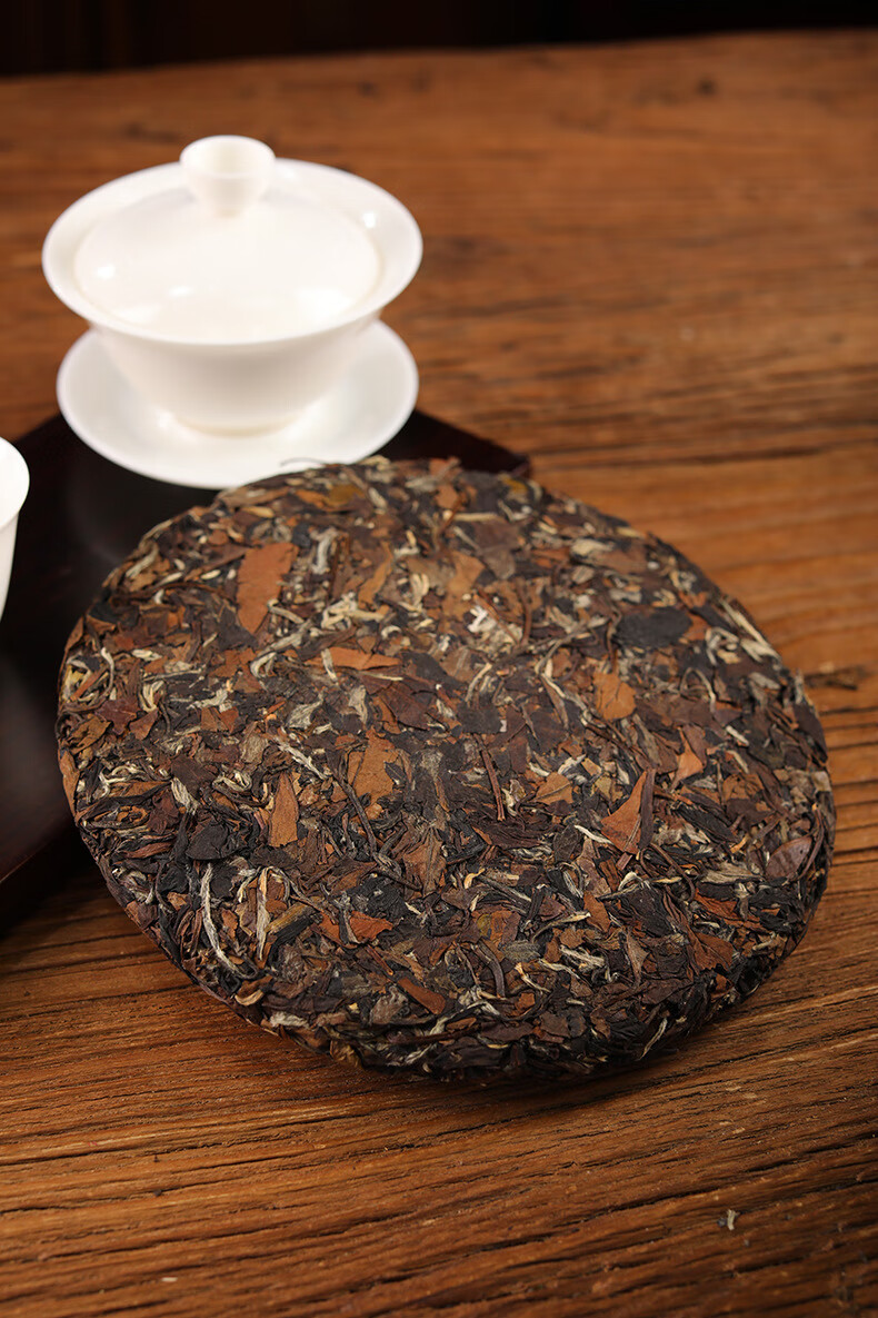 2008年贡眉福鼎高山白茶茶叶老白茶300克白茶饼自然转化 节日送礼 两