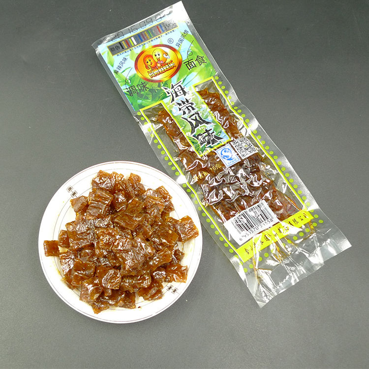 80后怀旧食品常勇娃娃乐日本海带风味辣条辣片18g香辣豆制品混合50袋