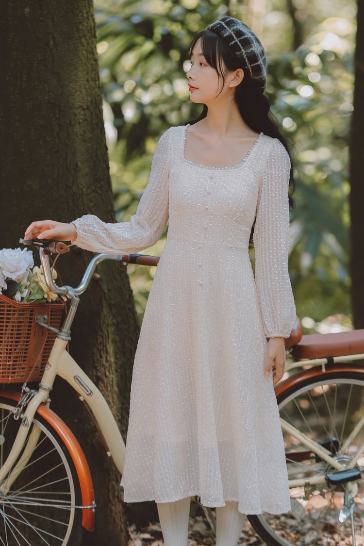 连衣裙学生白色长裙秋内搭长袖子仙气甜美百搭超仙森系女秋少女 杏色