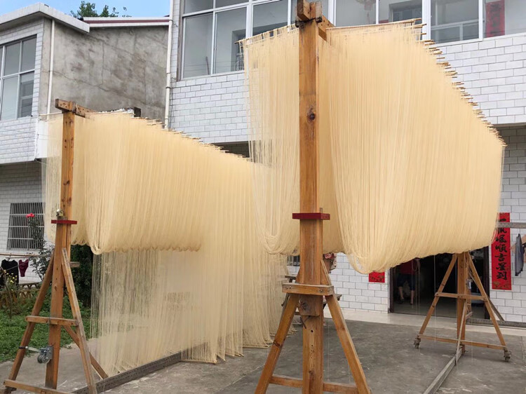 安徽特产纯手工挂面面条六安苏埠农家超细空心咸长寿面龙须面碱面 三