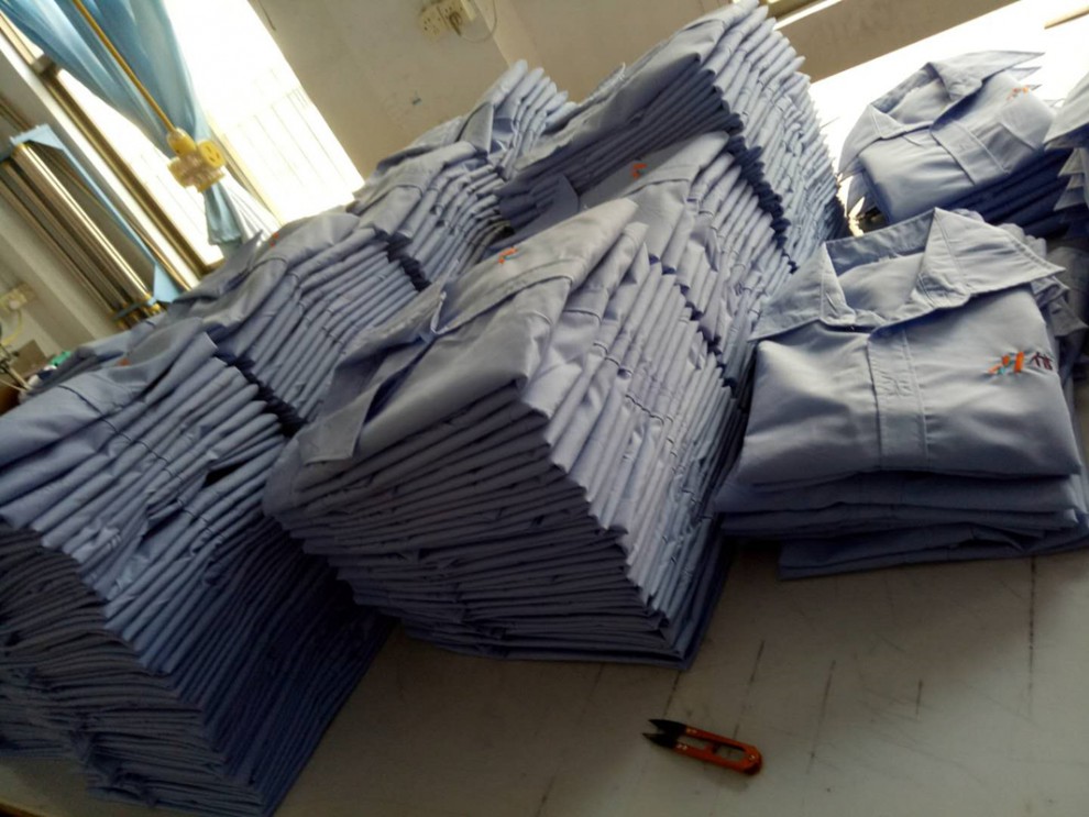 车间厂服蓝思科技工作服东莞佛山厂服订做天蓝色短袖衬衫定制工装订做
