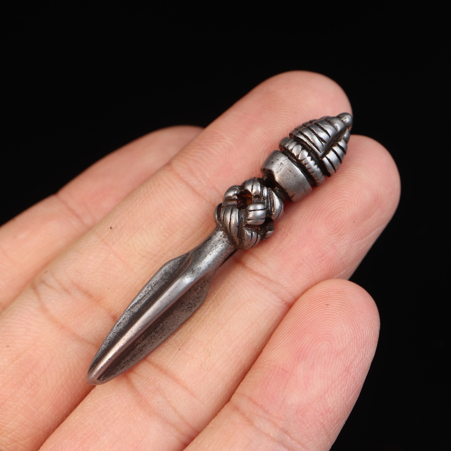 梵隅藏式天铁托甲金刚橛随身挂件吊坠老寒铁金刚杵
