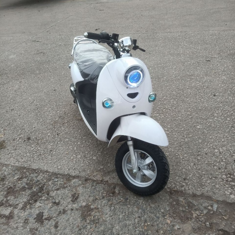 雅迪电动轻便摩托车代步车时尚高端同款电酷小龟王电瓶车踏板车48v60v