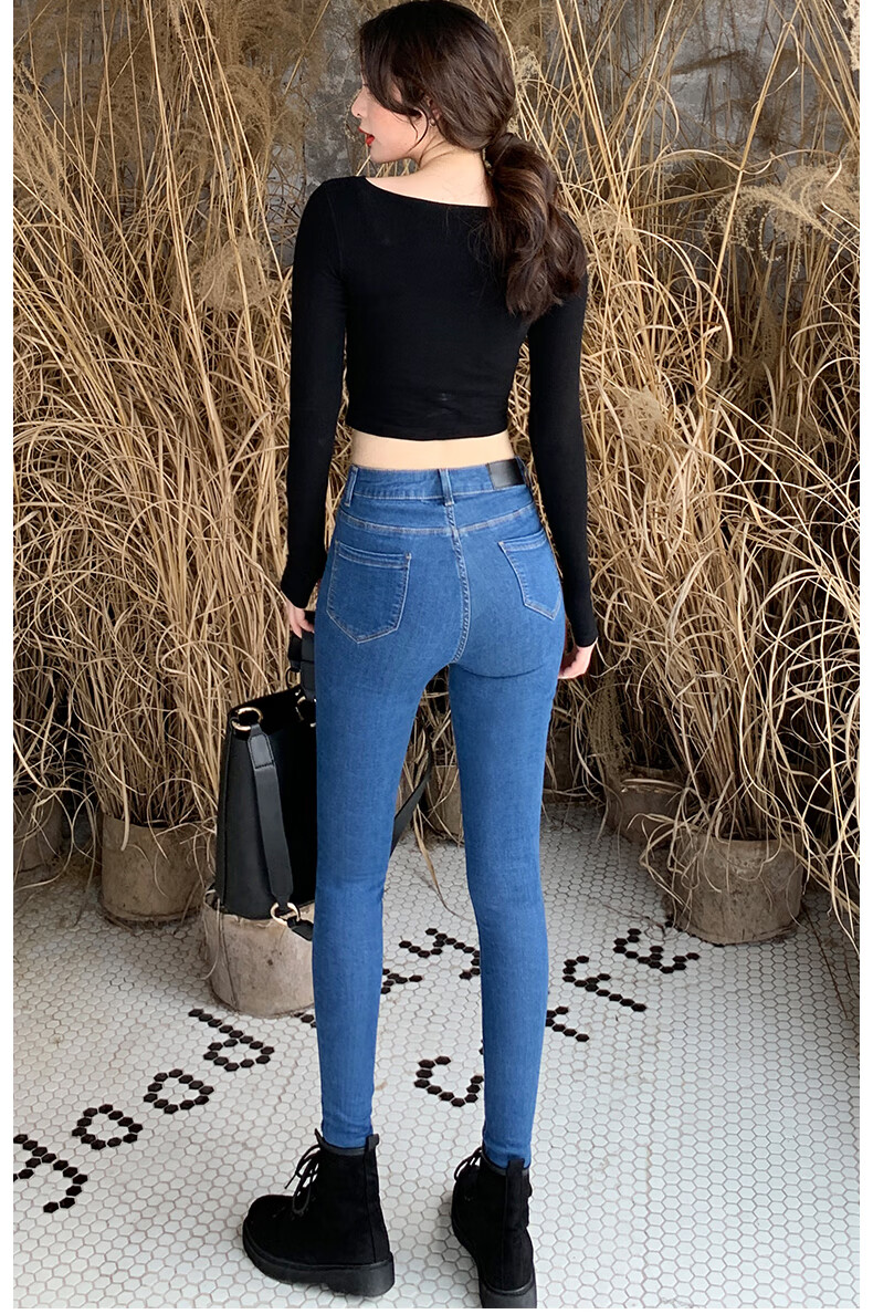 裤子 黑色九分(单层) 25 品牌: 巴熙咪 商品名称:好看漂亮的黑色牛仔