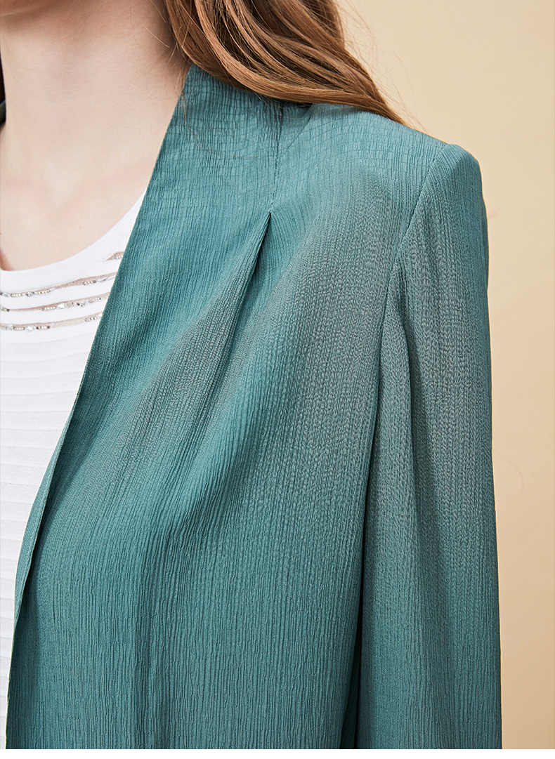 皮尔卡丹女装 新款青色中长款桑蚕丝短袖无扣风衣外套 商场同款 青色