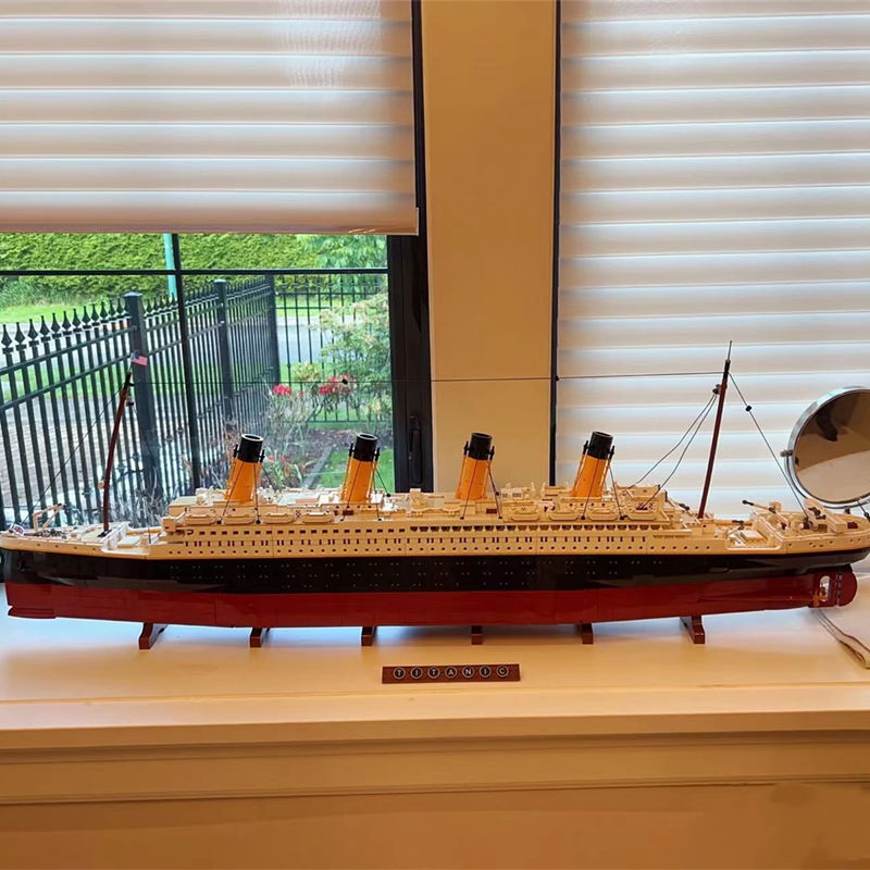 【官方旗舰】乐高(lego)泰坦尼克号10294积木同款大型邮轮船高难度