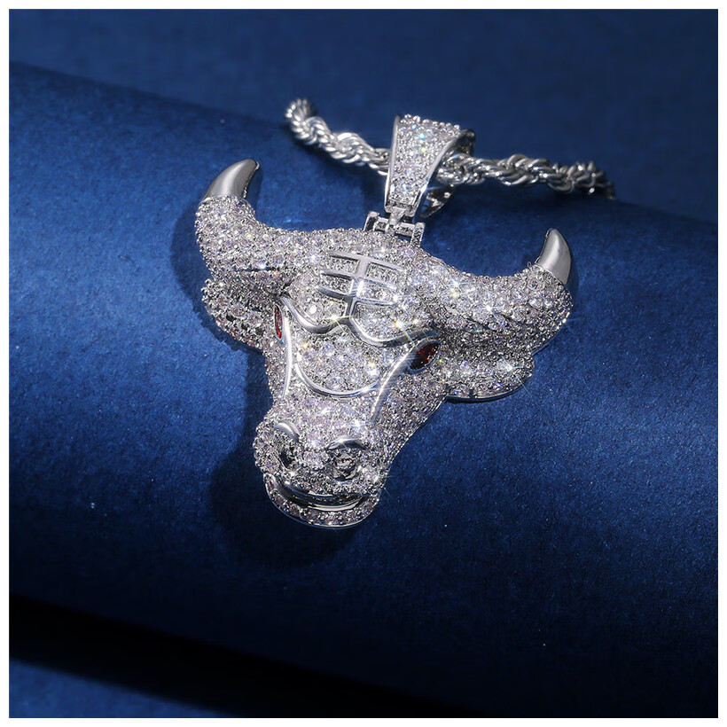 ck施华洛世奇锆莫桑钻石创意霸气生肖牛头吊坠项链项饰锁骨链颈链情侣