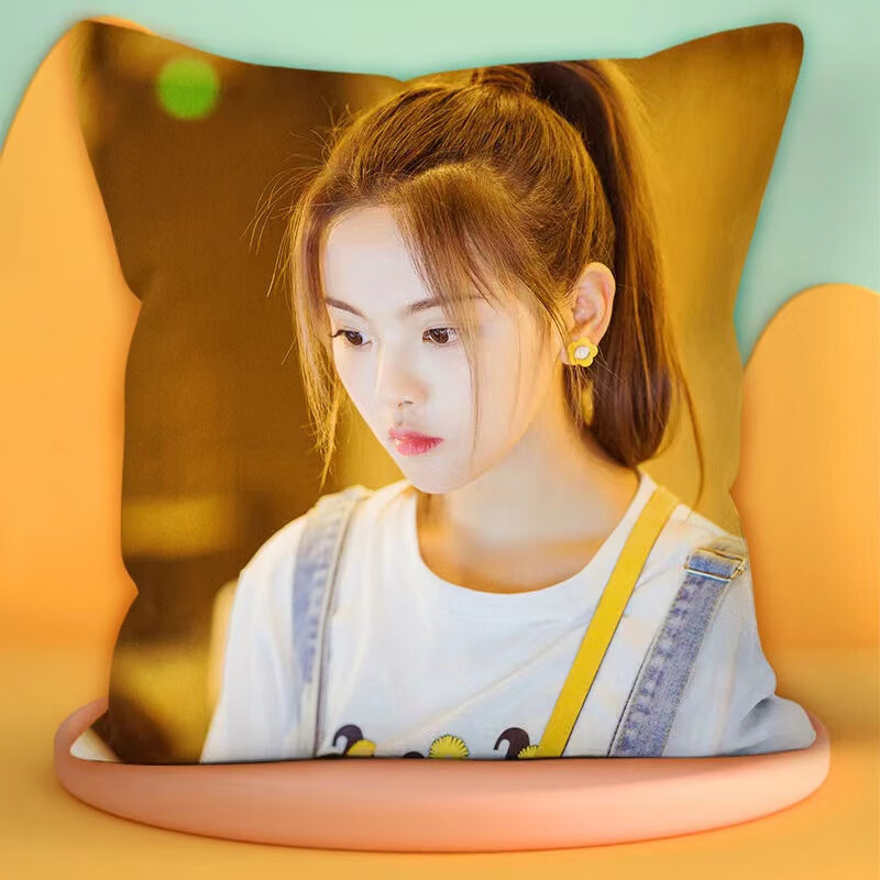 杨超越抱枕 定制照片杨锦鲤抱枕头 火箭少女101海报周边应援靠枕生日