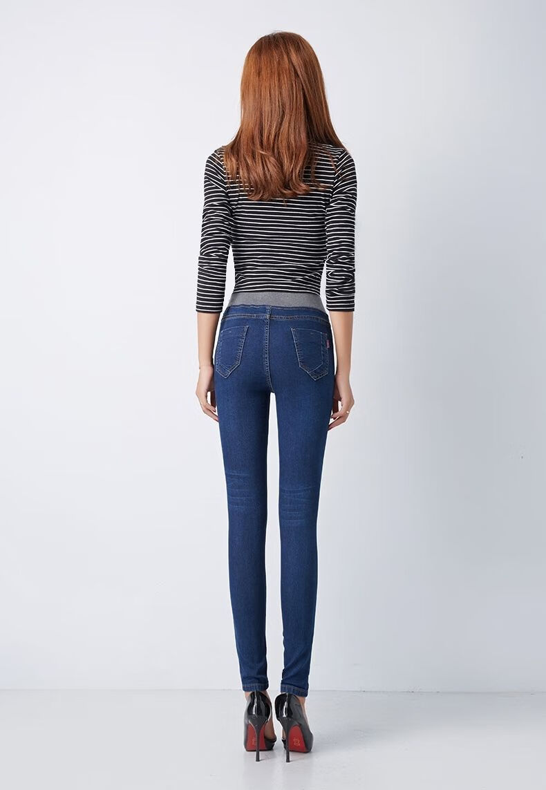 冬款加绒牛仔裤女松紧腰铅笔裤加肥加大码高腰修身裤 黑色款 26码一尺