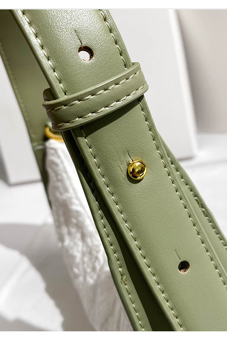 香港mackjhosel小众设计褶皱月牙包包女夏今年流行腋下单肩包 褶皱白