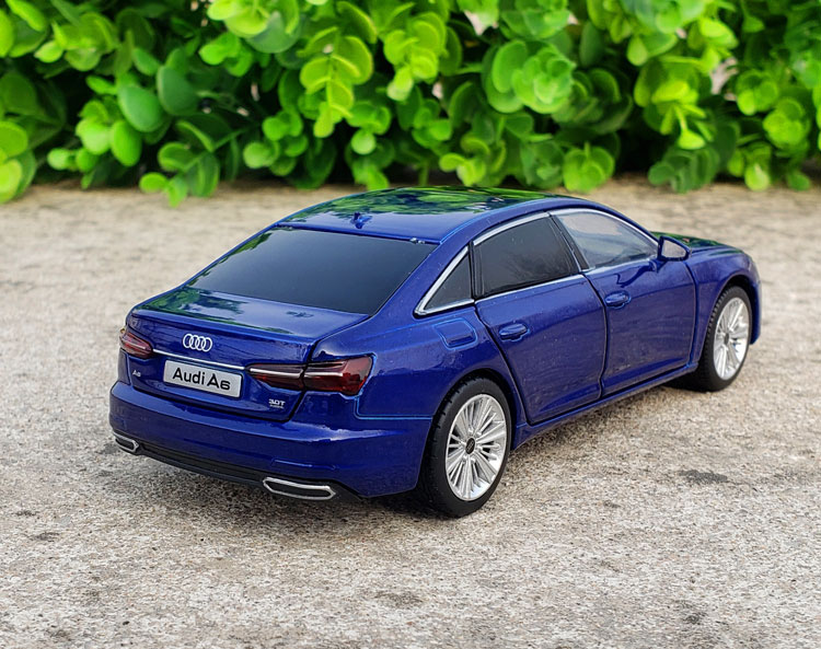 32奥迪a8l仿真合金汽车模型金属车模型声光回力玩具车摆件定制款 奥迪