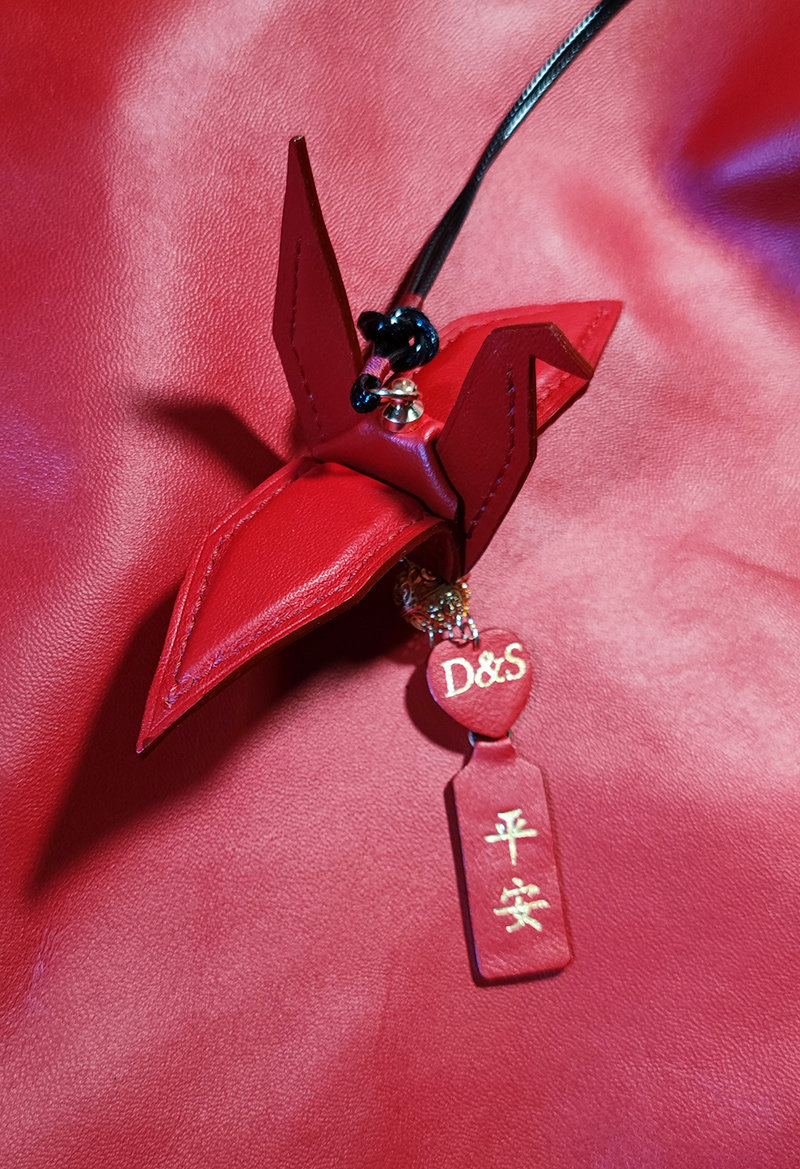 创意千纸鹤汽车挂件车内吊饰品车载香薰保平安后视镜男女神款 抖音网