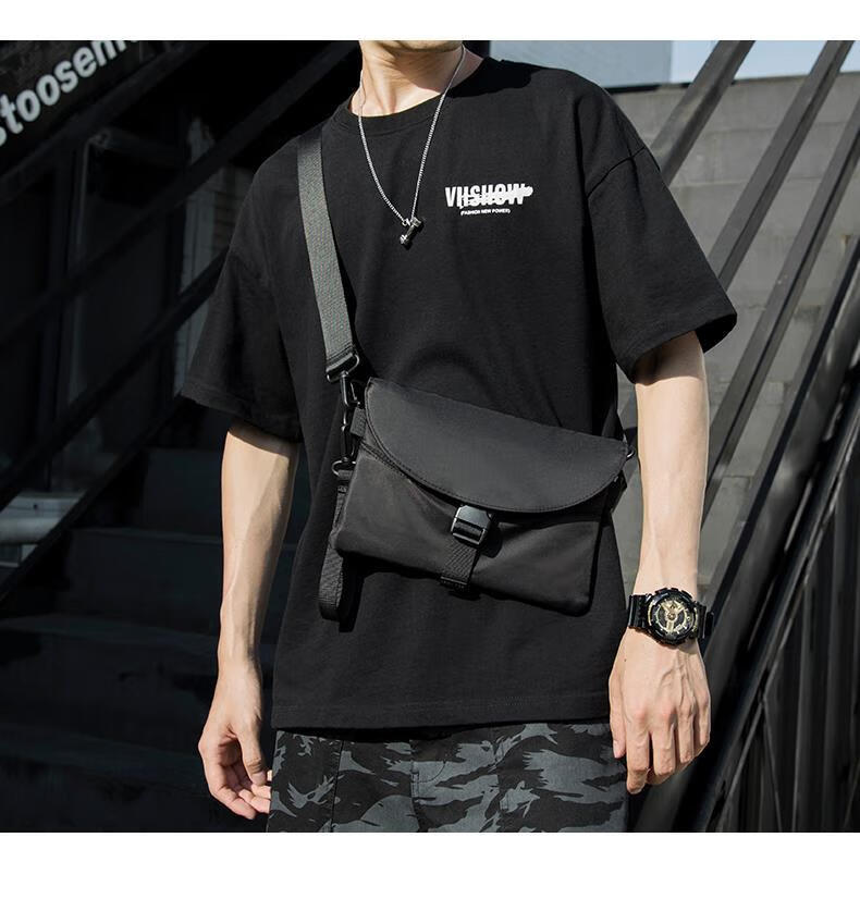 潮流休闲斜挎包男潮牌胸包迷你小挂包简约嘻哈蹦迪包单肩斜背男包