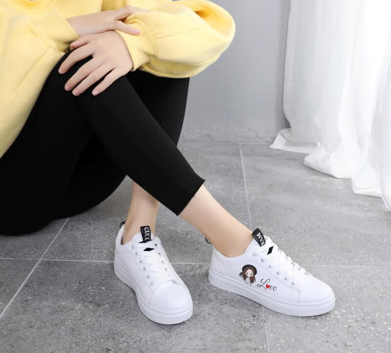 【京东新品】休闲小白鞋女春少女鞋百搭平底韩版学生板鞋皮休闲鞋白鞋