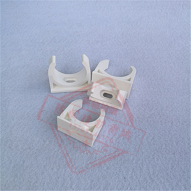 广东联塑电工管材pvc线管胶码码仔32管夹鞍型管卡1寸卡子座卡定制