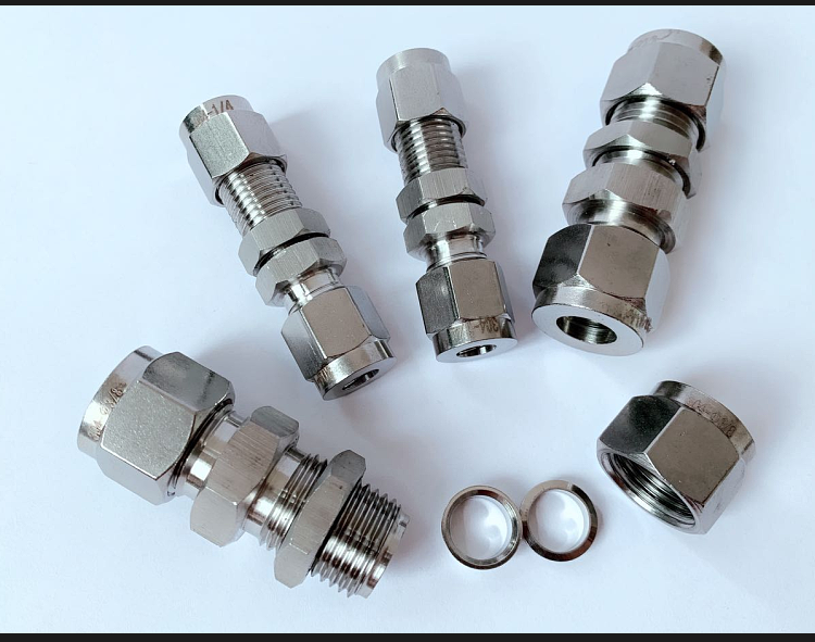 水木风304不锈钢卡套接头卡套直通穿板双卡套穿板过板接头卡套穿板φ3