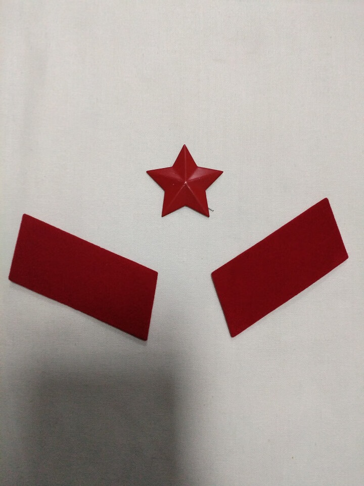 老式红领章红五星 演出红五星帽徽和红领章65式红领章红五星 红领章