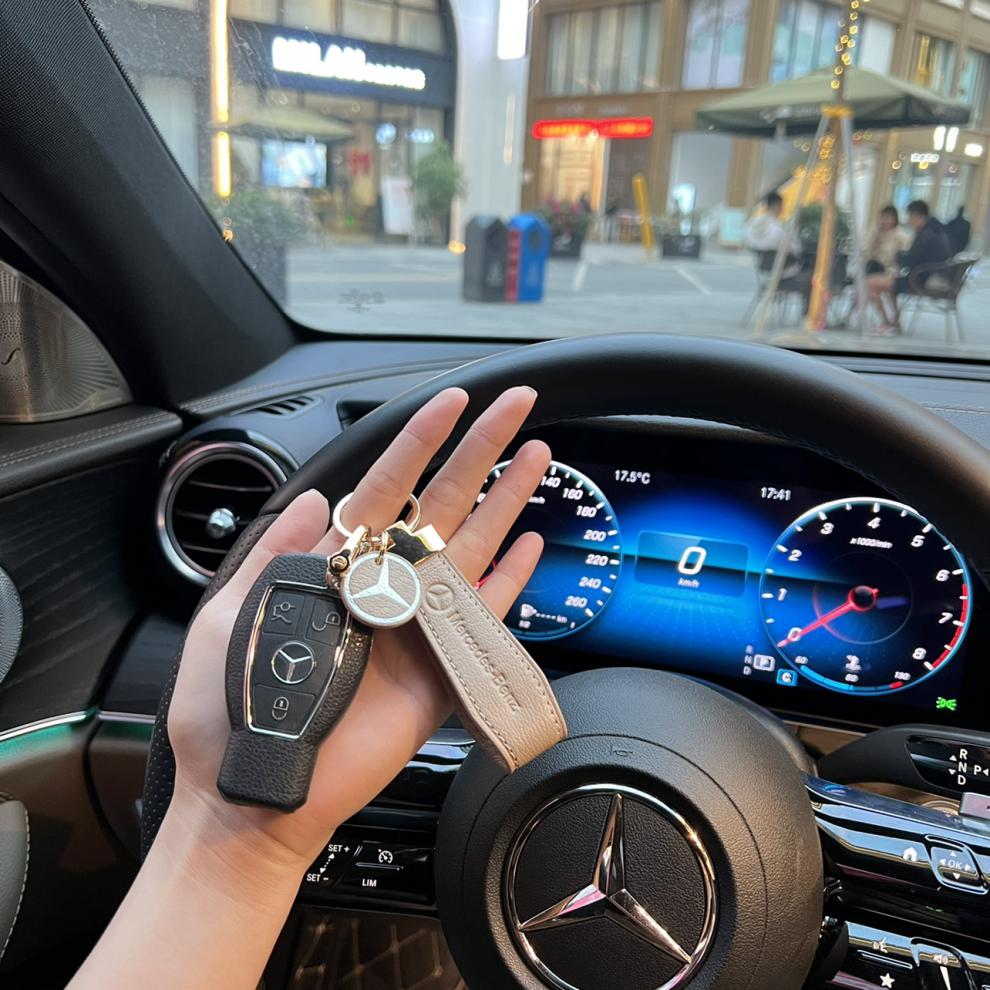 适用适用2022新款奔驰c/s级简约钥匙套迈巴赫s450/s400l/s480白壳 白