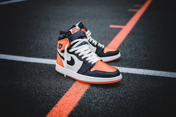 【官方】satin backboard 黑橙丝绸 扣碎篮板纯元 现货 av3725-010