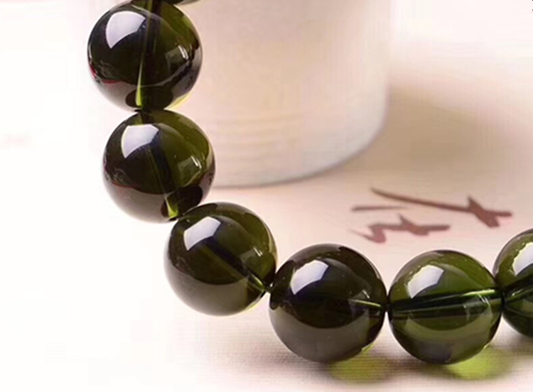 恋江南天然捷克陨石原石打磨玻璃陨石单圈圆珠手链情侣手串男女款宇宙