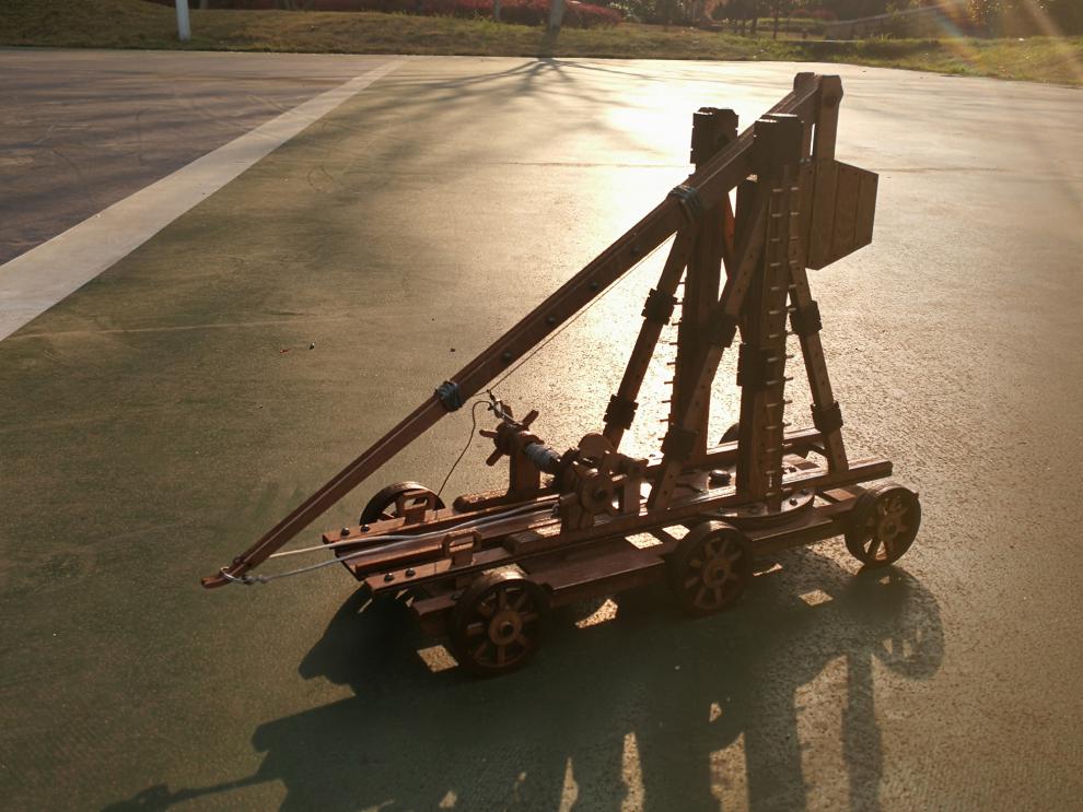 古代投石机 古代重力投石车 手工diy 抛石机古战车攻城回回炮模型帝国