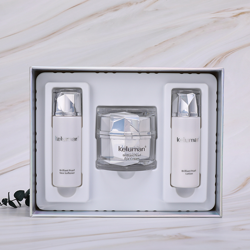 【优选】新生活化妆品专柜珂露曼晶钻珍珠眼霜 提亮眼周 柔润质地