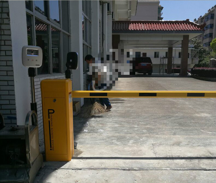 车库遥控6米栏杆电动门杆 自动起落杆 停车场道闸 小区门口升降杆