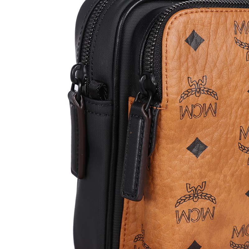 mcm男士干邑色深灰色人造革配织物logo图案中号单肩斜挎包干邑色深