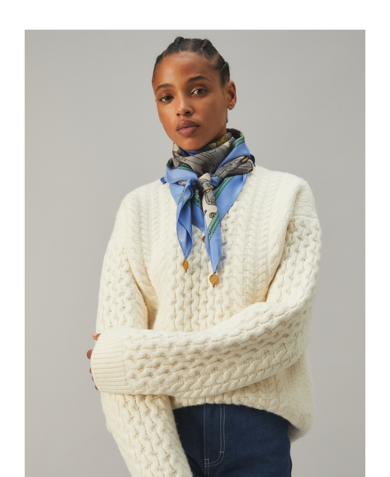 6期免息toryburch汤丽柏琦丝绸方巾84618马丽娜蓝497