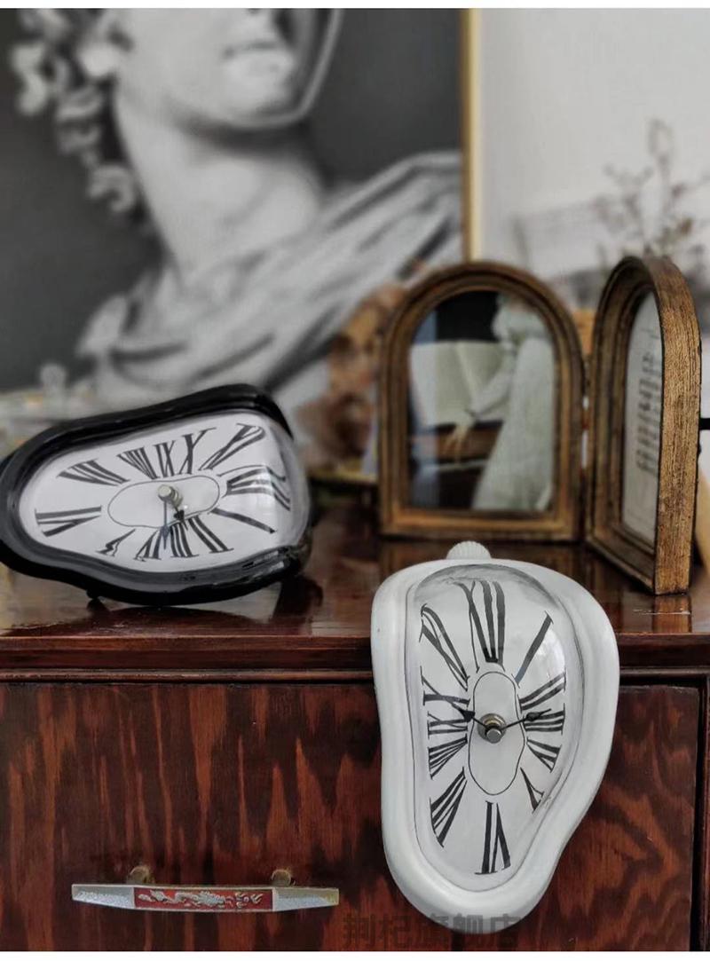 达利的时钟 西班牙达利融化扭曲钟表抽象艺术记忆的永恒桌面静音挂钟