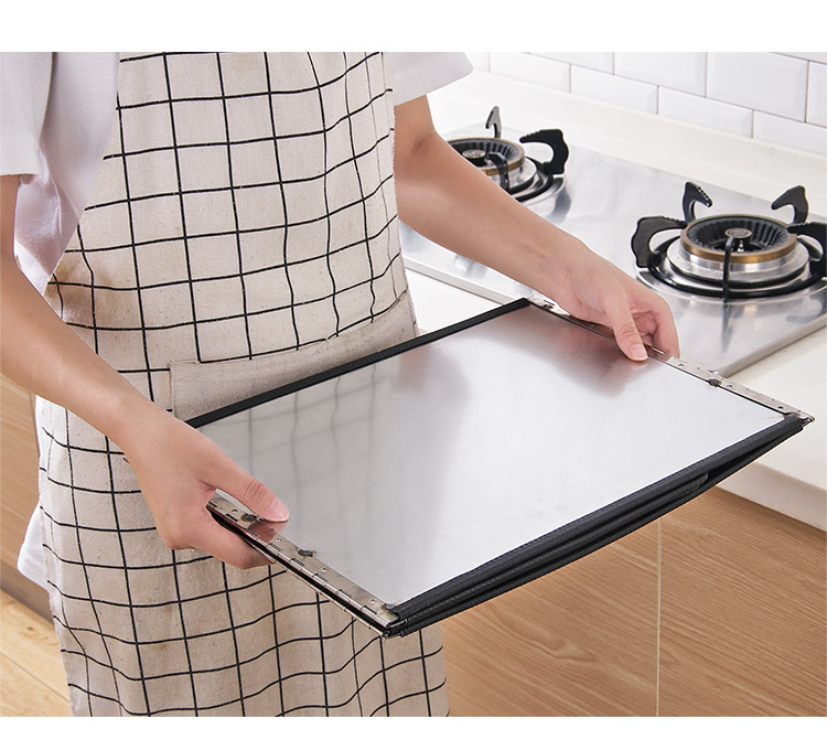 厨房镀锌挡油板可折叠煤气灶隔热板隔油板家用台防溅油挡板 不锈钢色