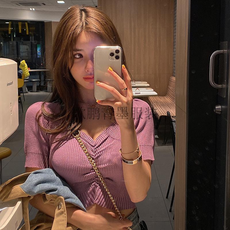 性感小心机网红女主显胸大紧身露脐t恤上镜服装v领低胸针织短袖上衣