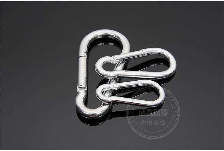 弹簧扣国标自锁钢挂钩登山扣快挂弹簧扣保险挂扣安全钩狗链扣链条扣