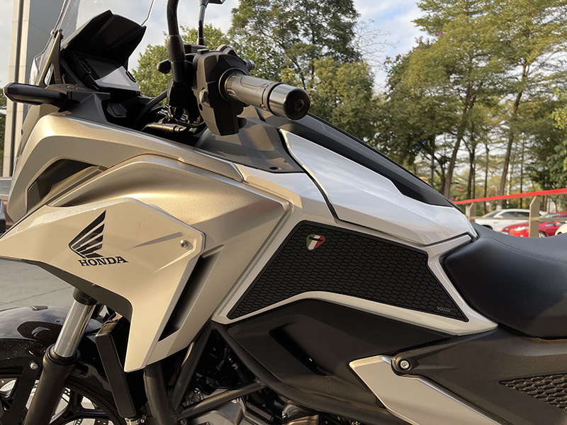 适用于honda新款本田nc750x油箱贴改装防滑贴装饰贴纸手工贴18-21年